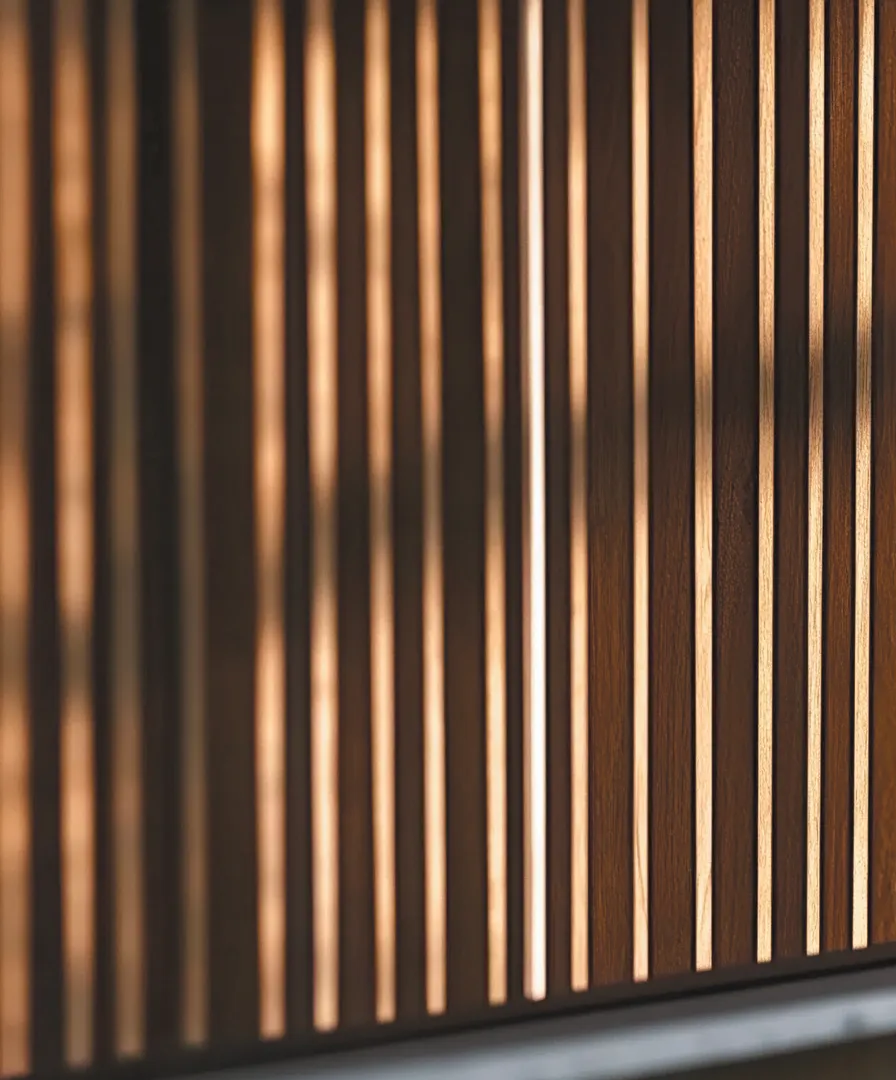 Close-up listellatura effetto legno del piano terra.